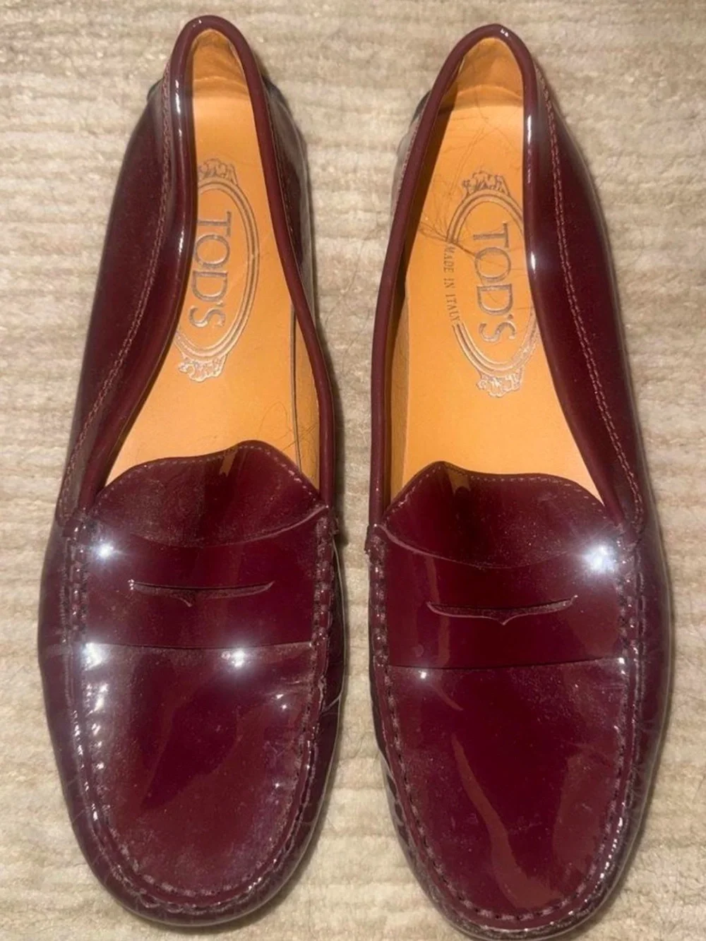 TOD'S Women's Burgundy Patent Leather Penny Loafers